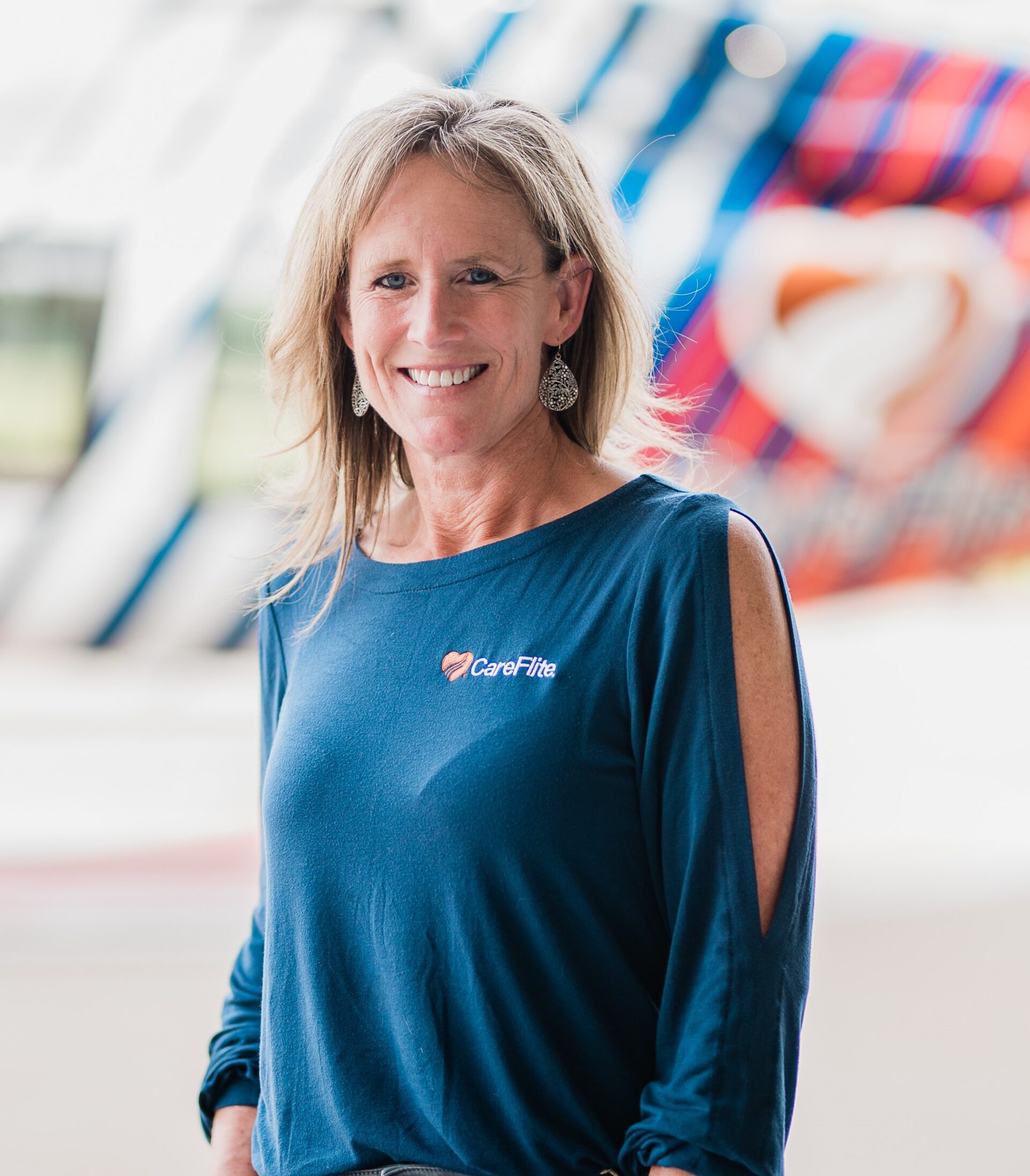 Lynn Lail Headshot